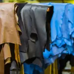 Il processo di lavorazione delle pelli in una conceria